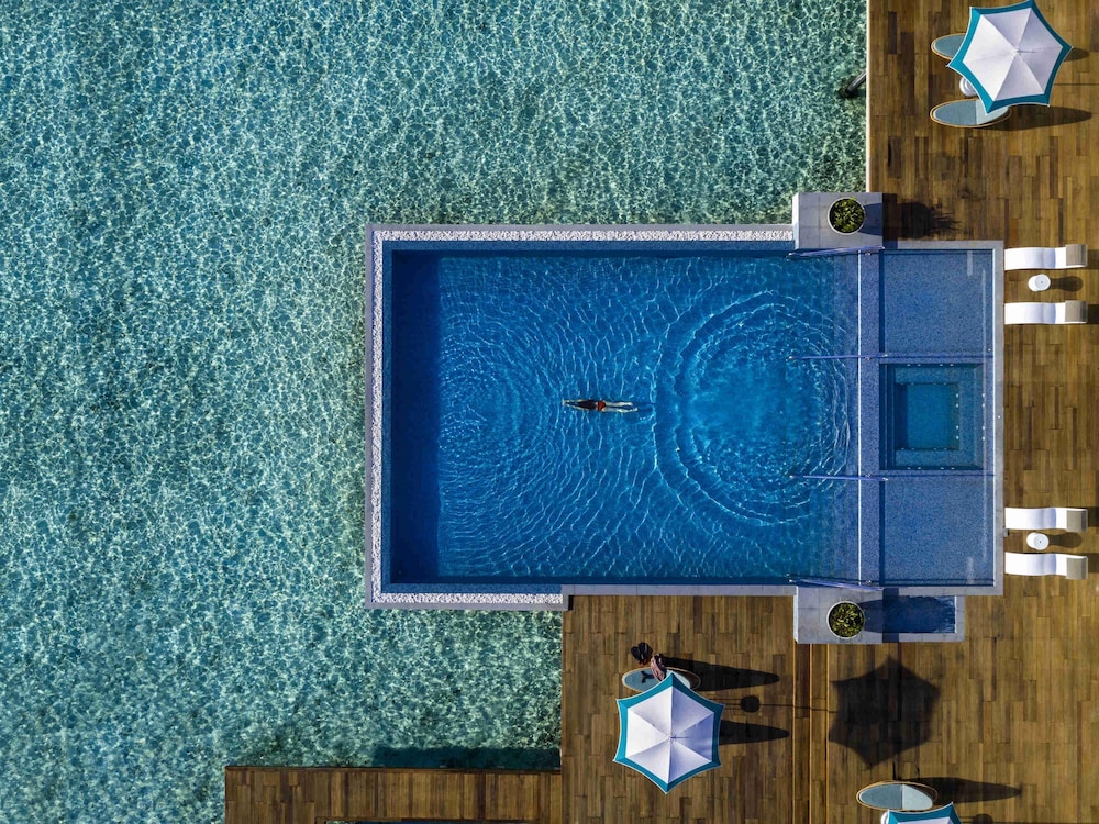 Pullman Maldives Maamutaa 13/70