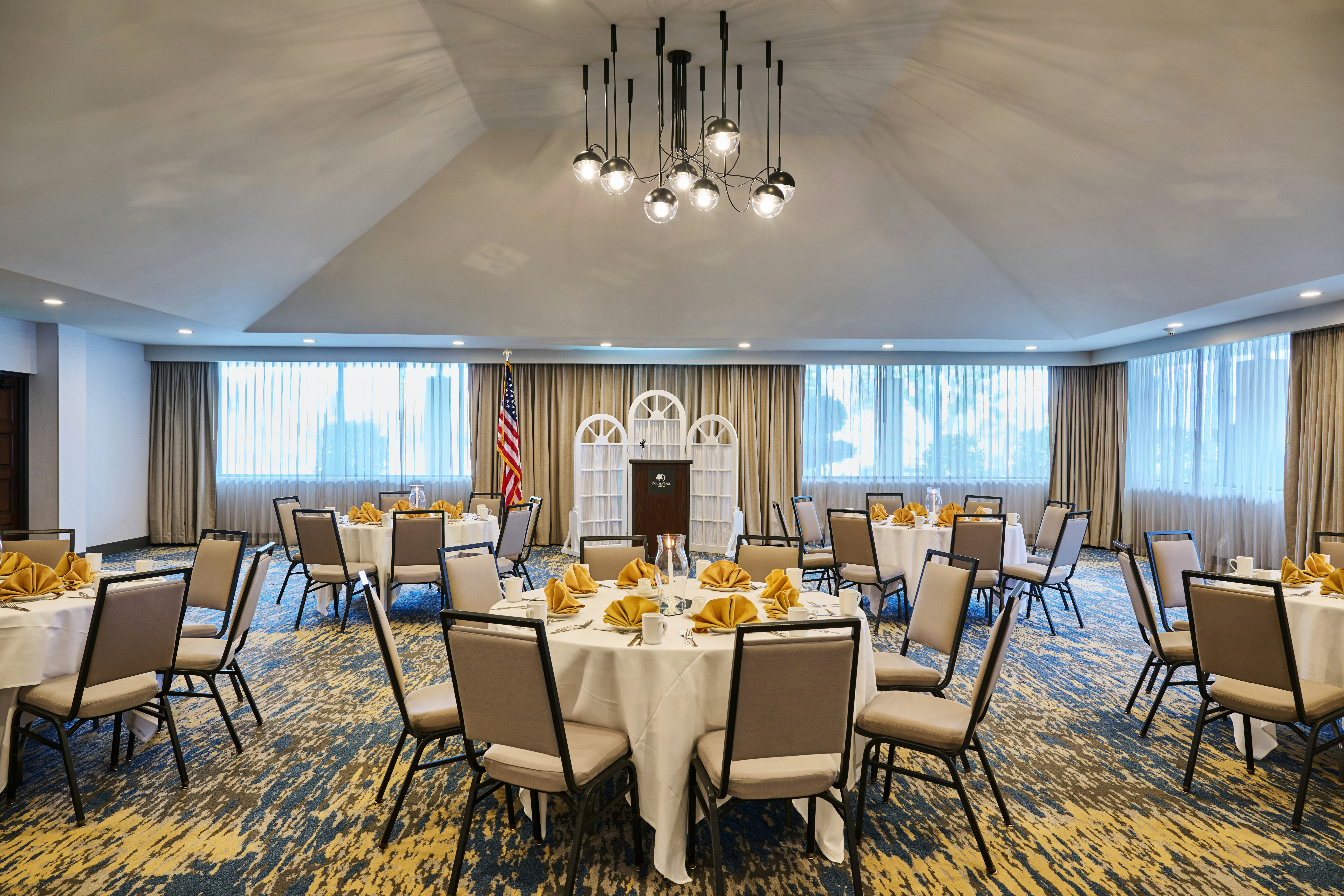 DoubleTree by Hilton Buena Park 31/57
