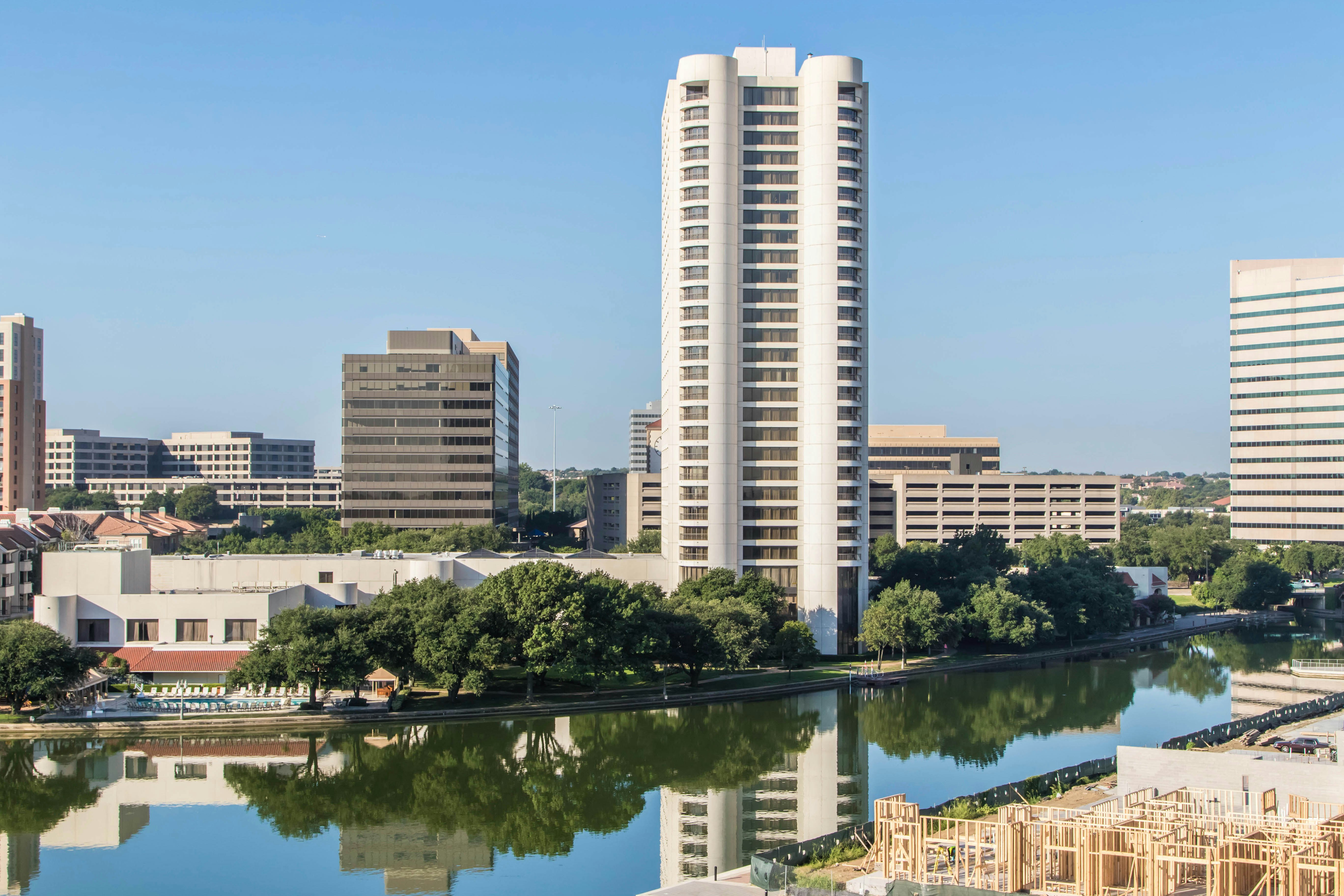 Omni Las Colinas Hotel 44/50