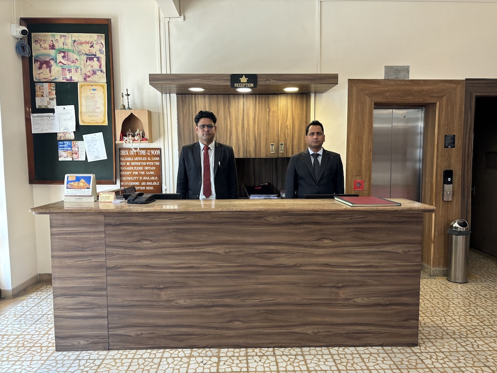 HOTEL PRADEEP 11/55