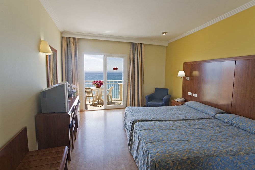 Hotel Perla Marina 7/50