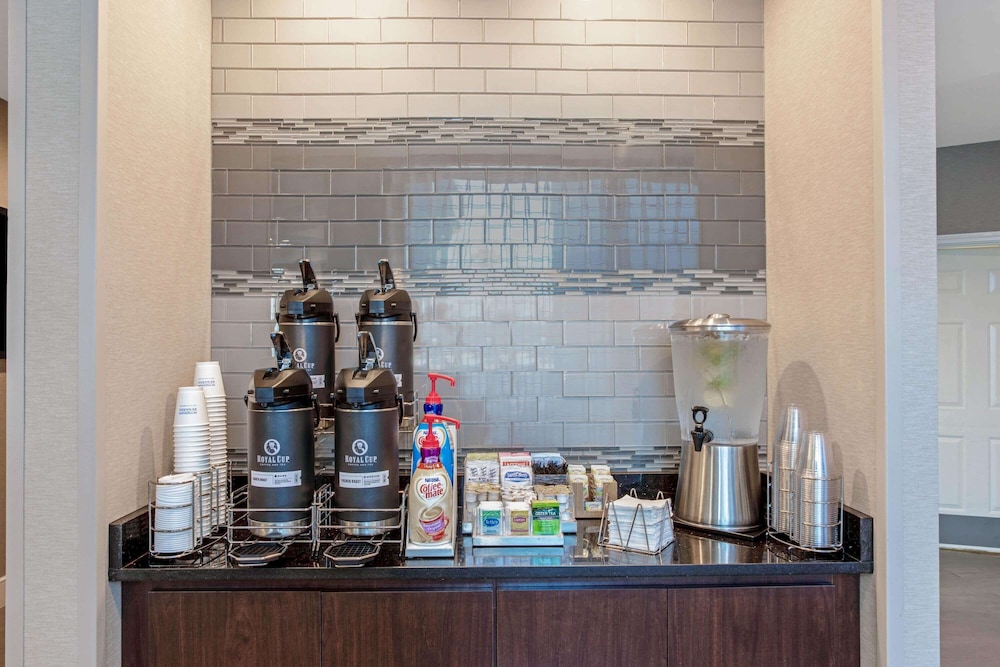 La Quinta Inn Suites Panama City 35/45
