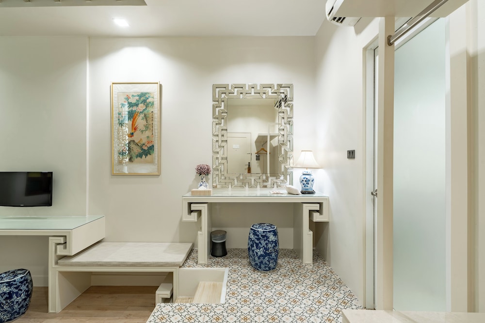 O Nya Phuket Hotel 48/70