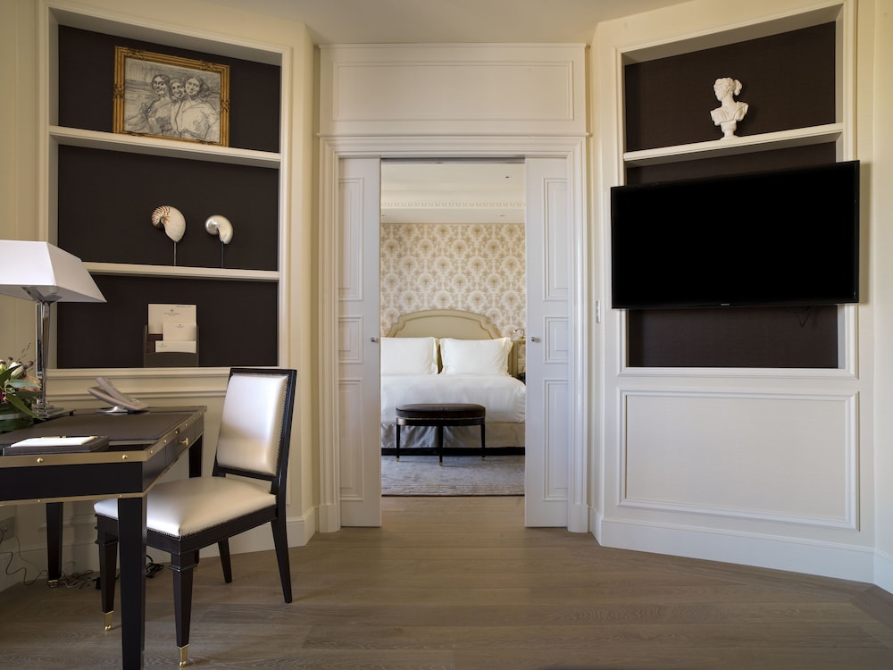 Palazzo Parigi Hotel & Grand Spa 53/59
