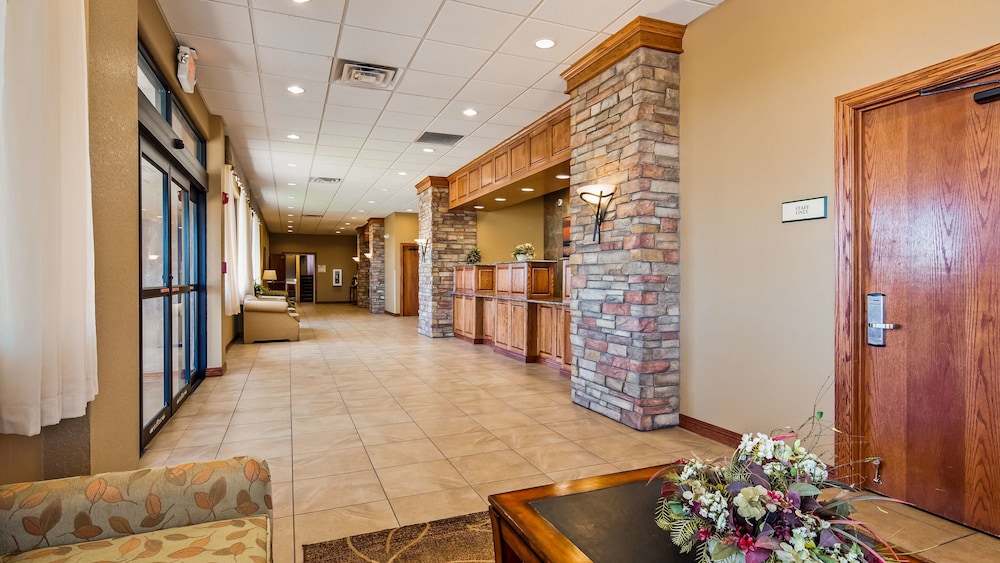 Best Western Plus Mid Nebraska Inn & Suites 10/41