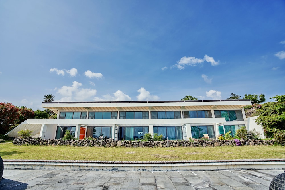 Jeju Bom Museum Stay 3/75