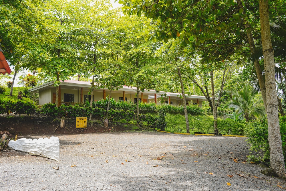 Hotel Cerro Lodge 30/50