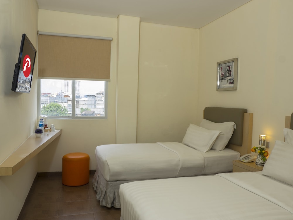 d'primahotel ITC Mangga Dua 10/24