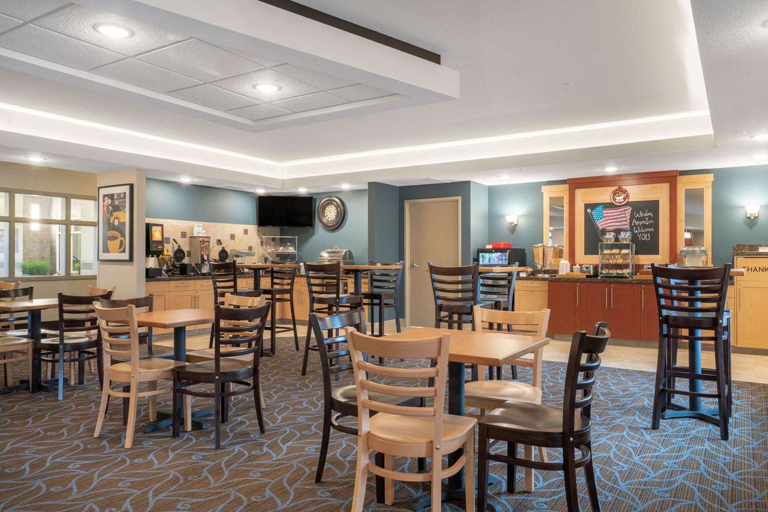 AmericInn by Wyndham Windom 14/22