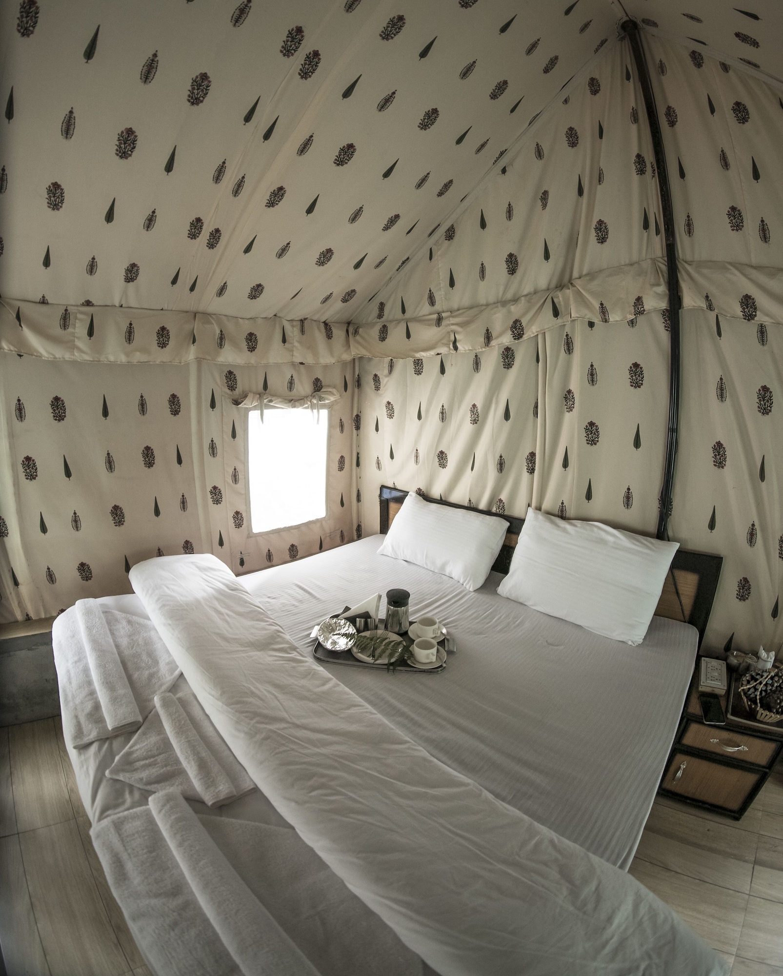 SWISS, COTTAGE, TENT