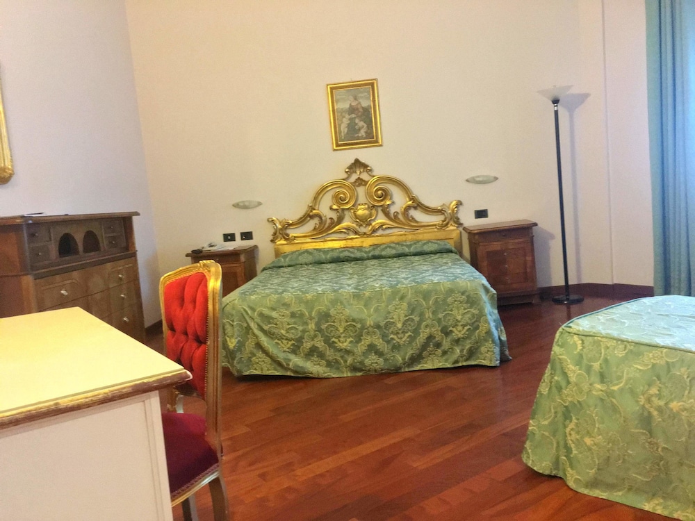 The Regent Boutique Hotel & Spa 39/67