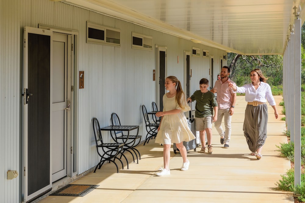 Cooper's Country Lodge 15/32