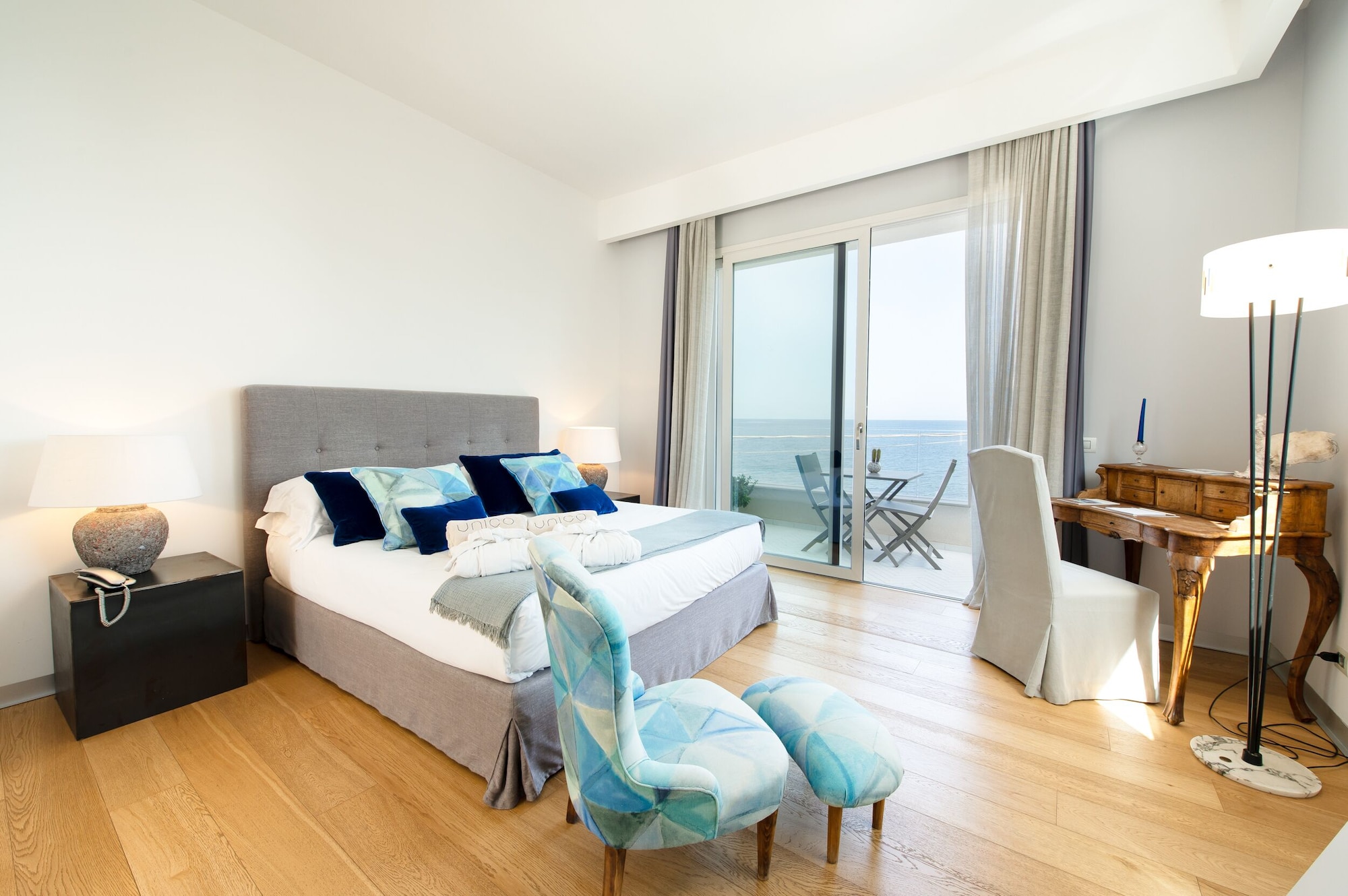 JUNIOR SUITE, STUDIO, KING BED, SEA VIEW, HOT TUB