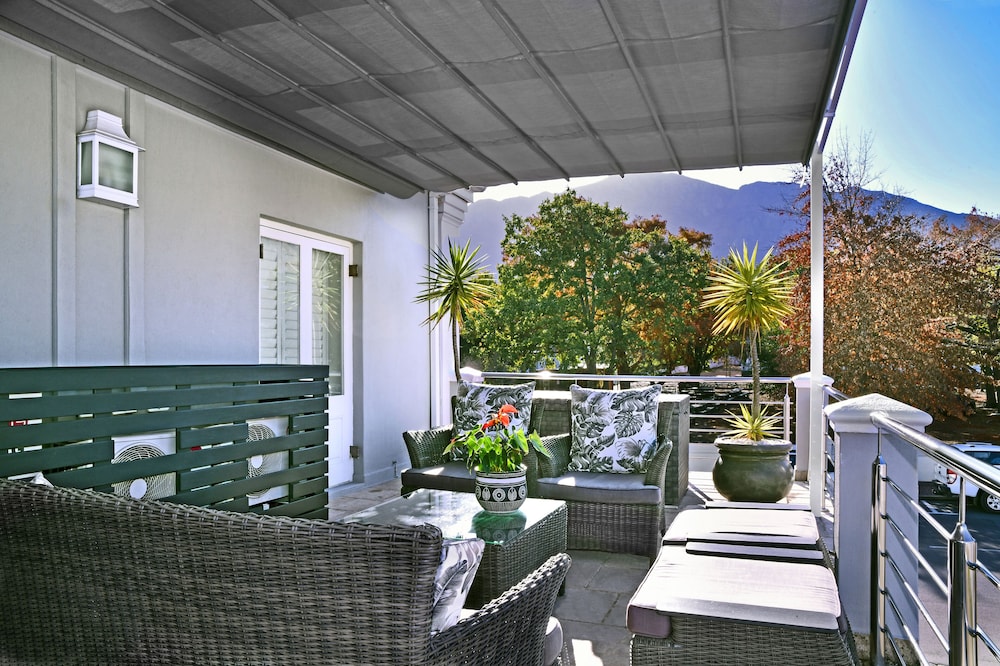 Le Petit Bijou Boutique Apartments 24/50