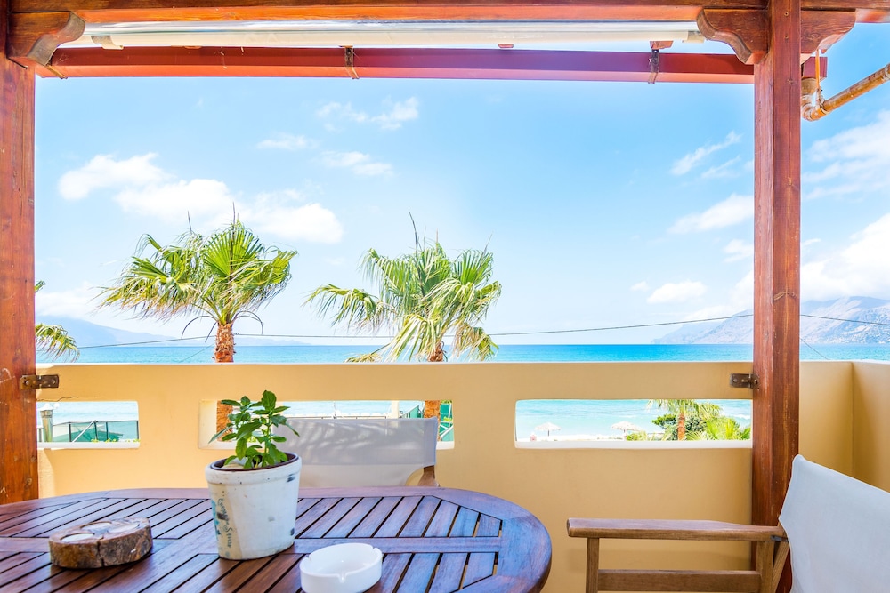 Thalassa Apartments 24/50