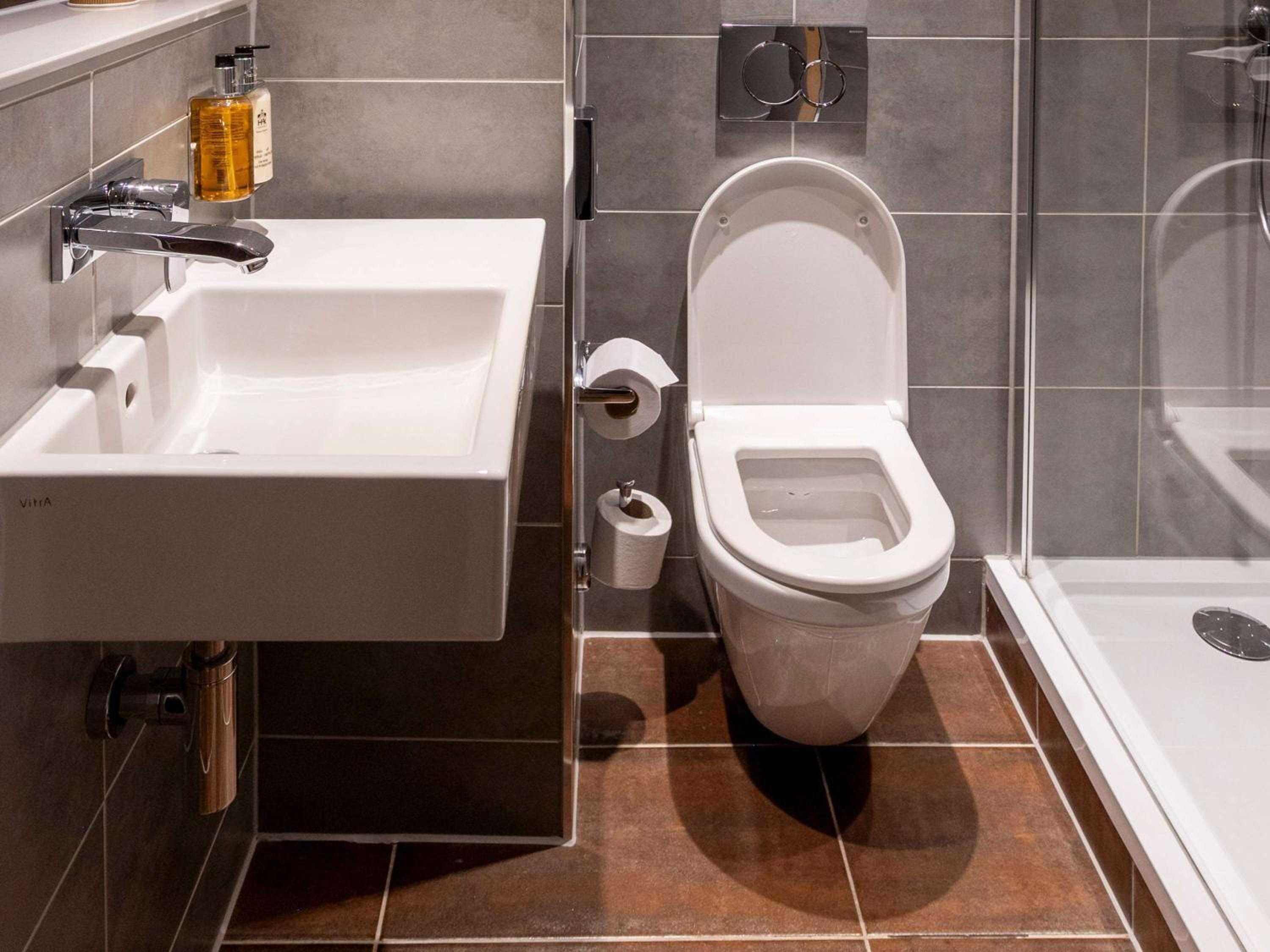 Ibis Styles Leeds Centre Arena 50/50