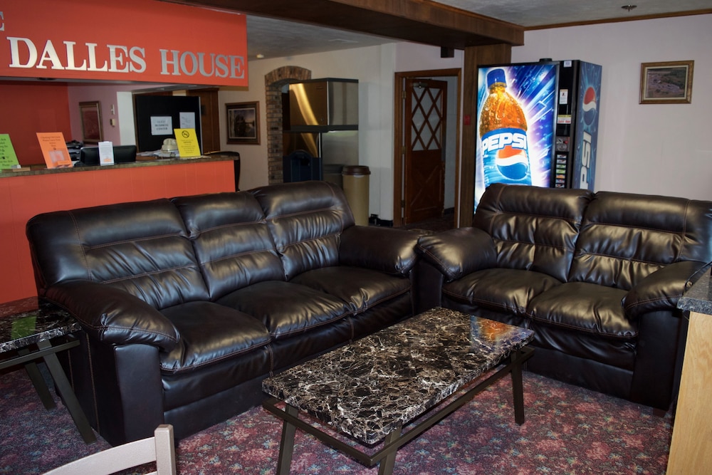 The Dalles House Motel 44/68