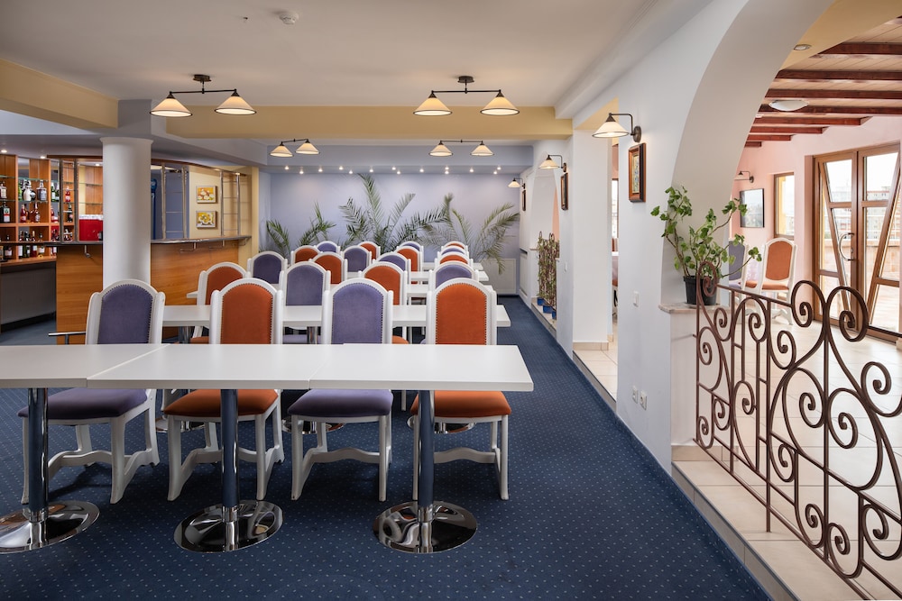 Grand Hotel 46/57