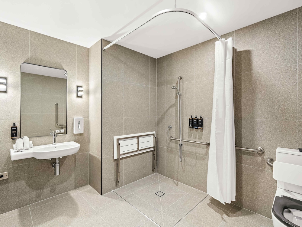 Mercure Pakenham 31/38