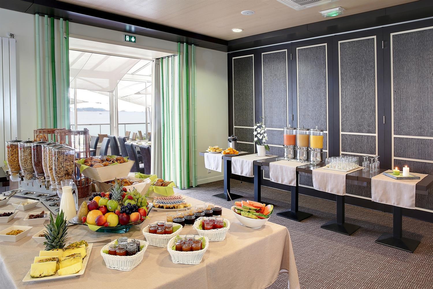 Best Western Plus Les Terrasses De Brehat 33/55