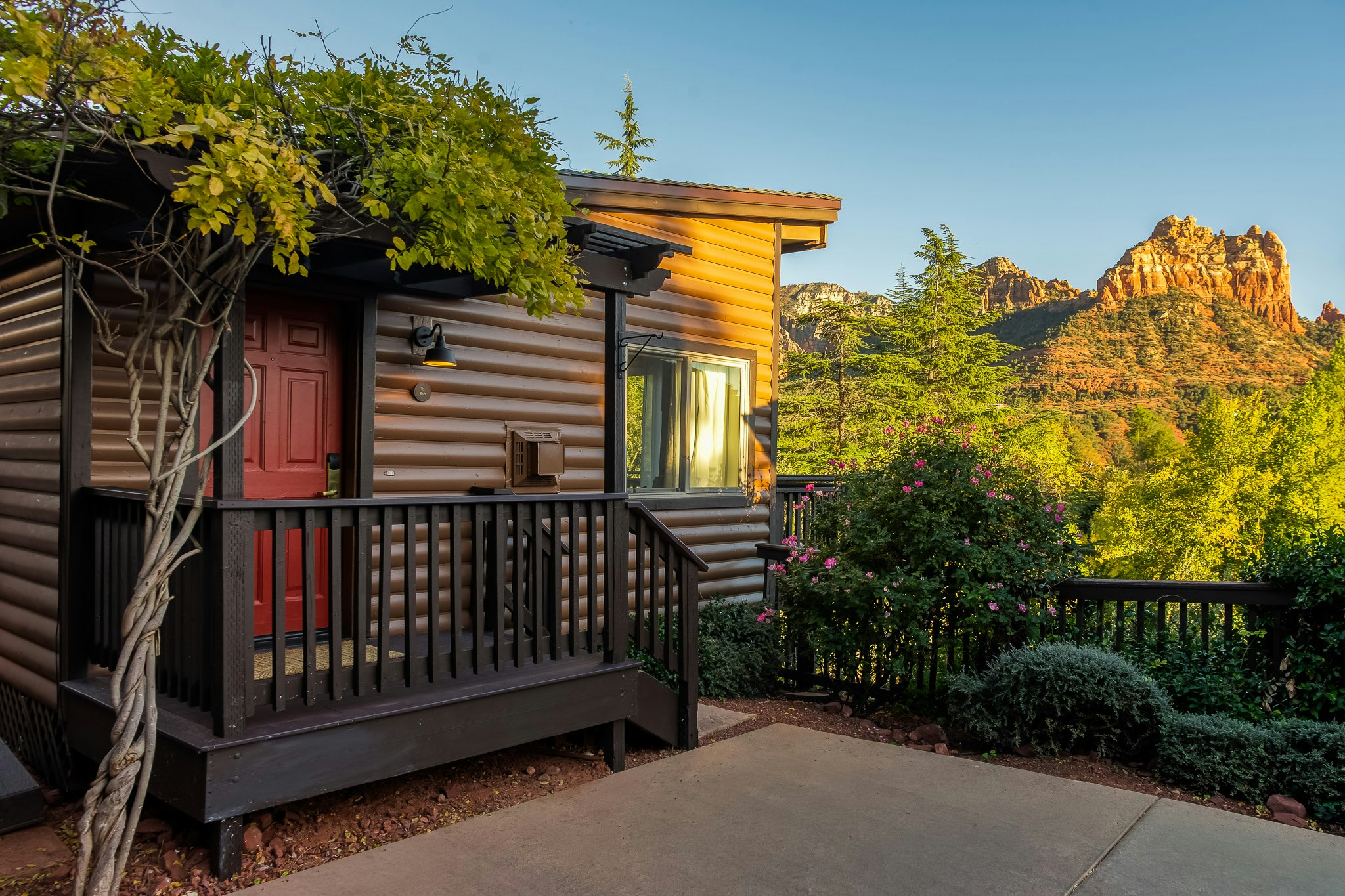 L Auberge de Sedona 4/84