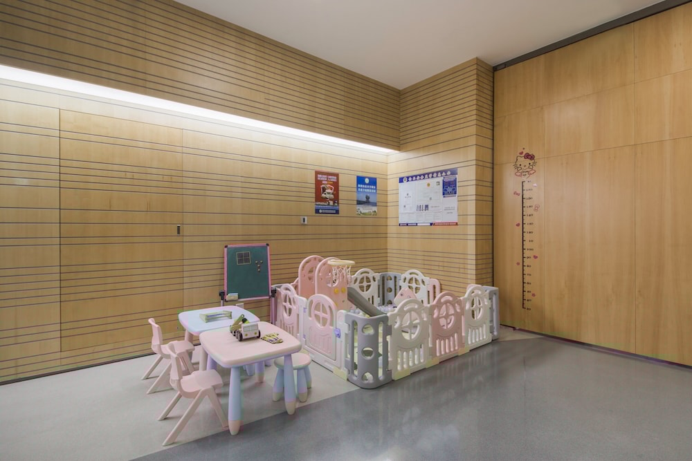 Holiday Inn Express Yantai Yeda 29/51