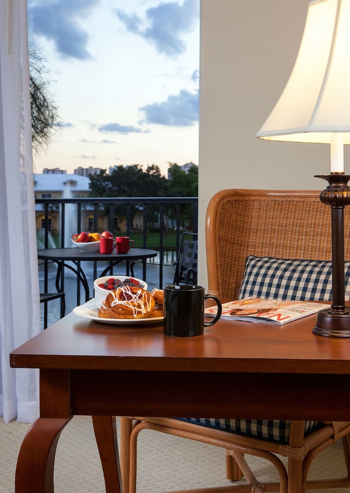 Inn At Pelican Bay 45/67