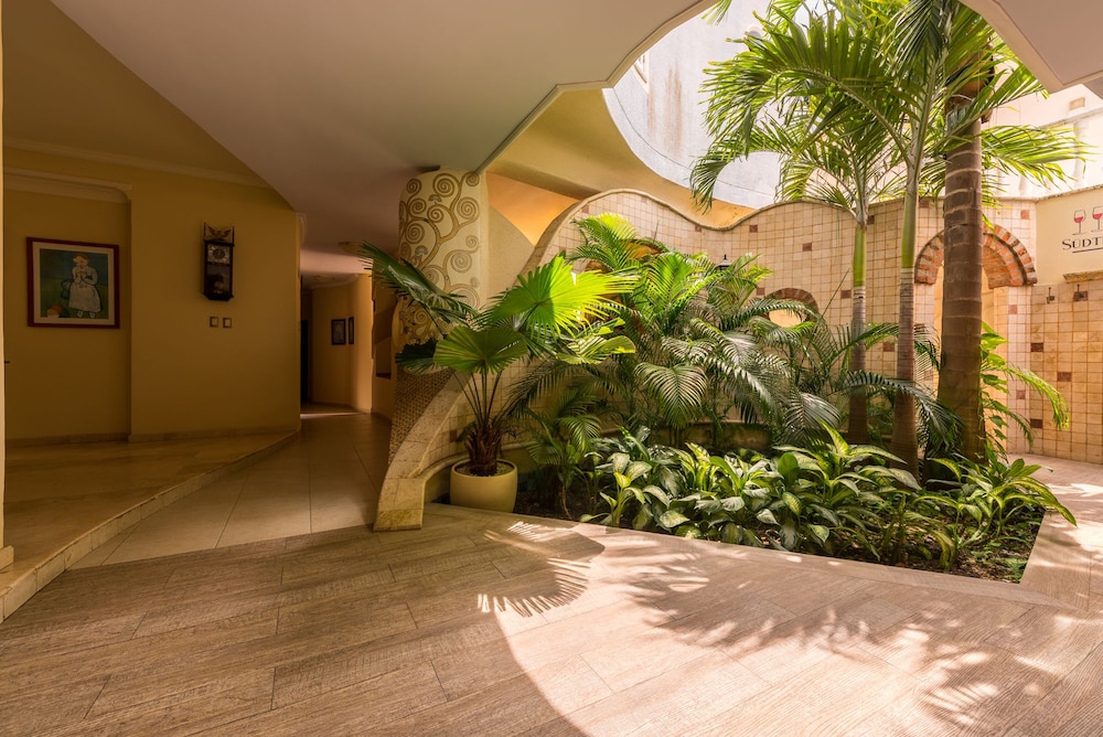 Hotel Castel by HMC 41/50