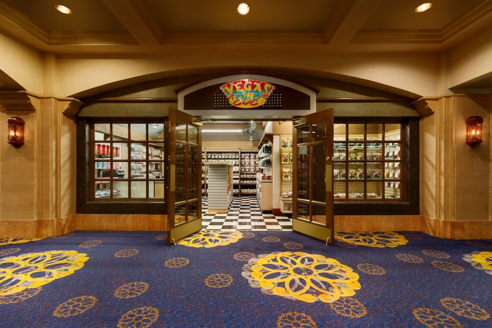 California Hotel And Casino 41/43