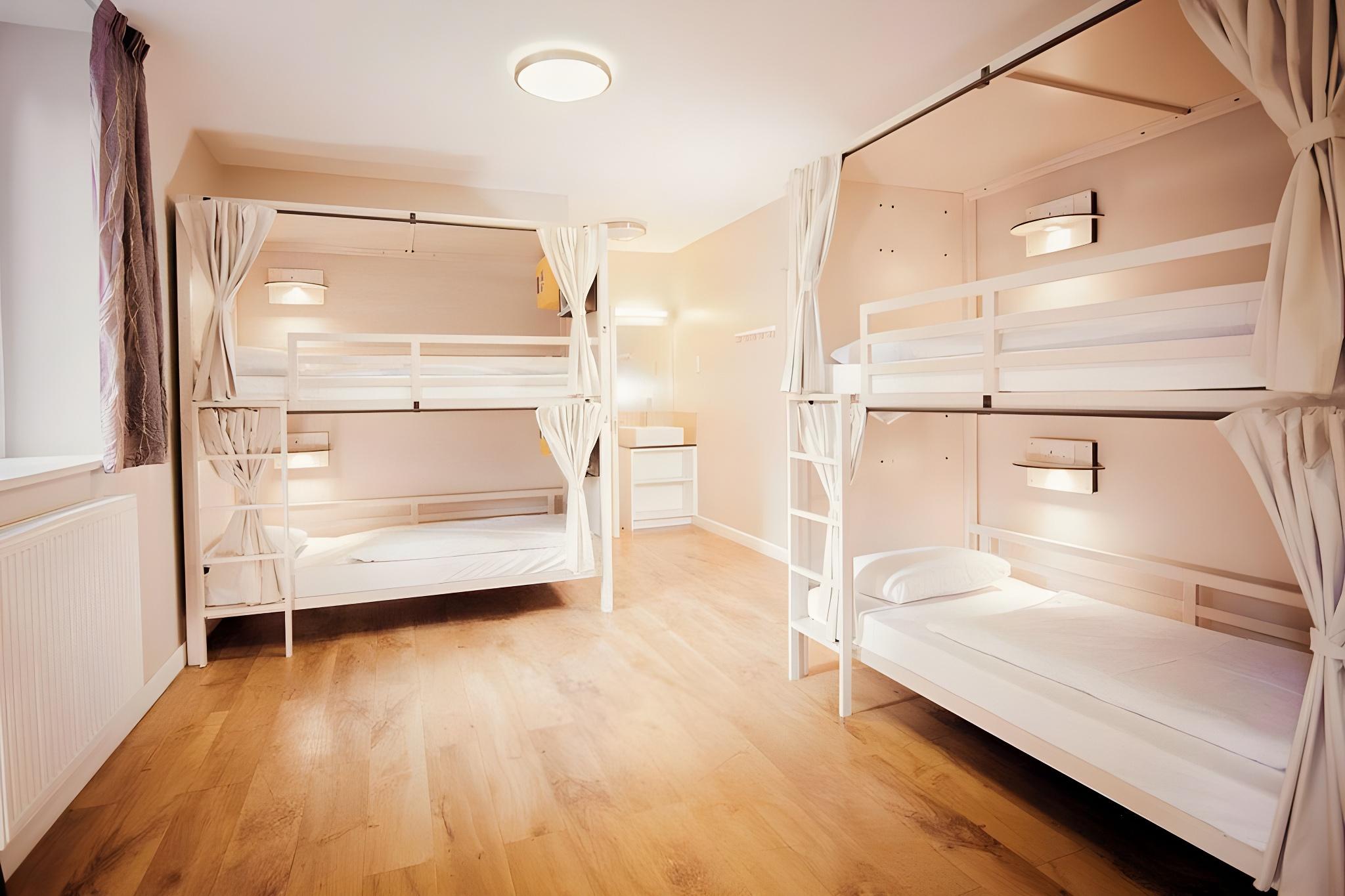 Private, Mixed Dorm, 4 Beds, 2 Bunk Beds