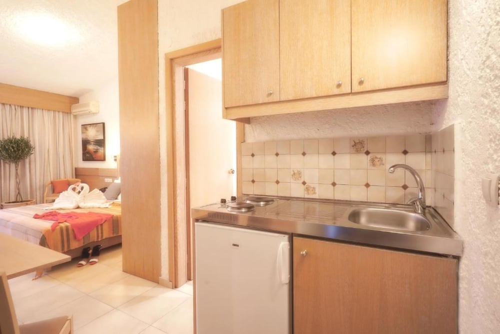 Flamingos Hotel 20/50