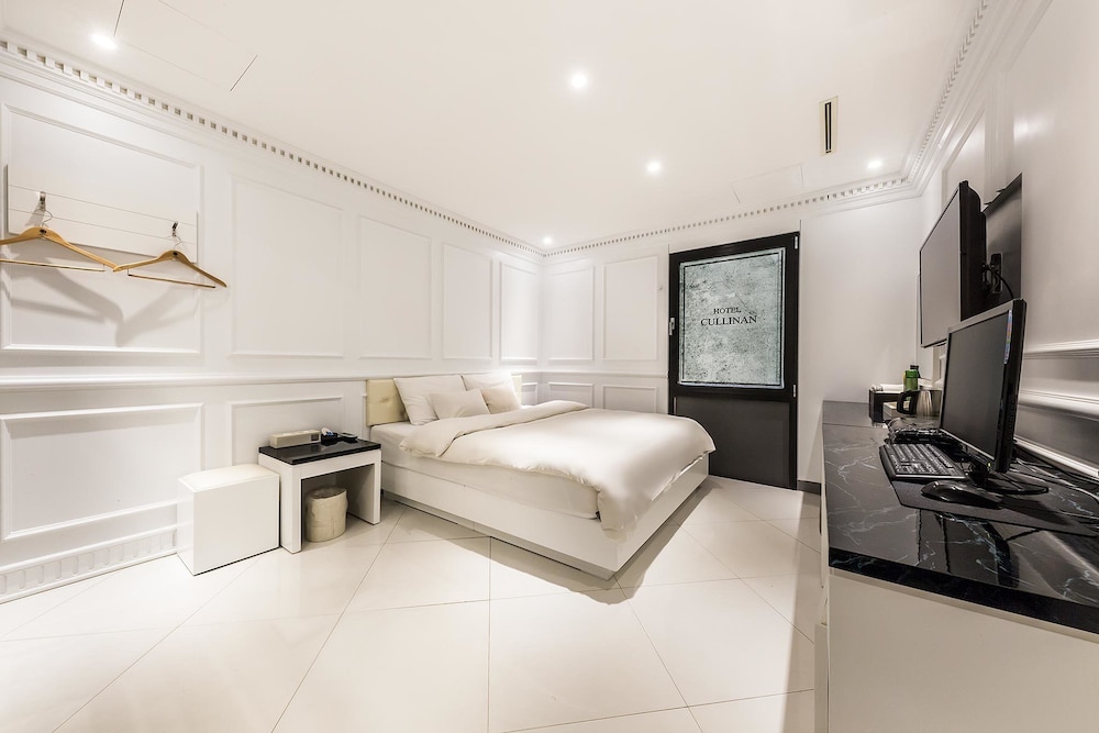 Hotel Cullinan Jongno 18/50