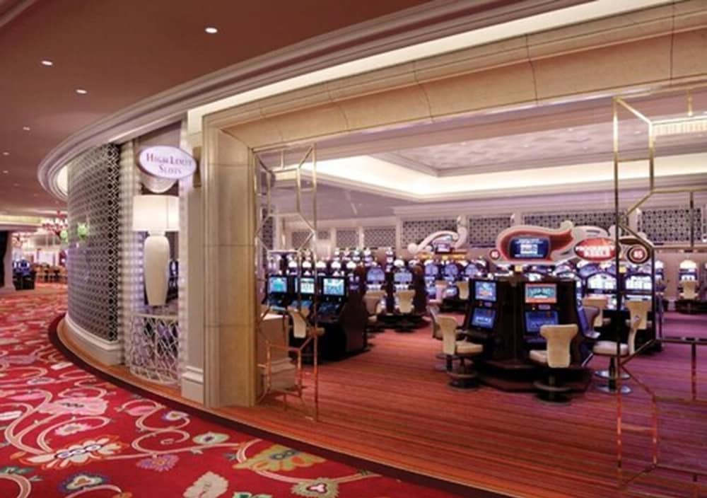 River City Casino Hotel 24/46