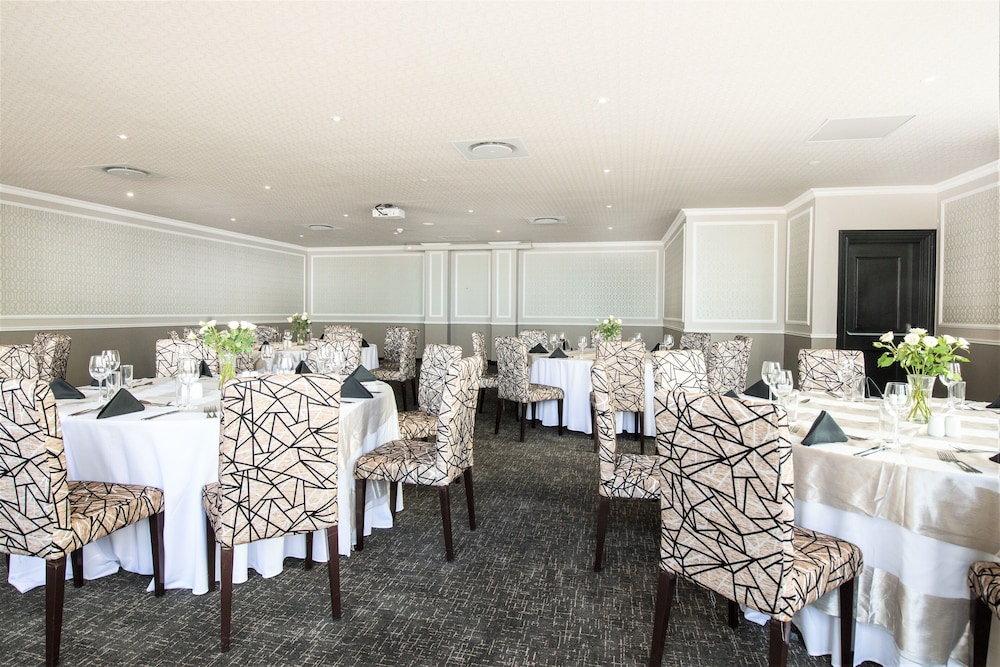 Premier Hotel Cape Town 71/82