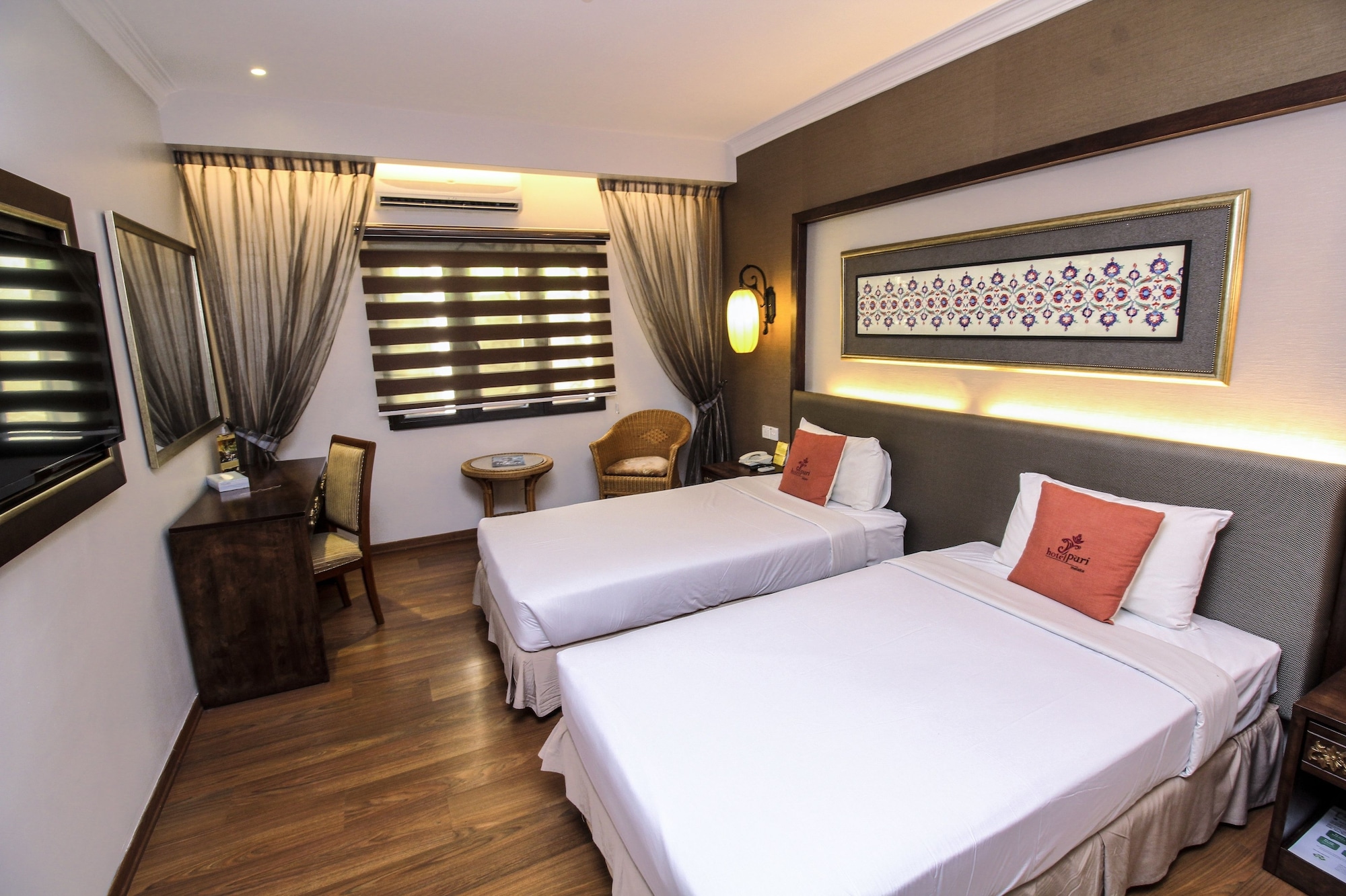SUPERIOR, TWIN BEDS