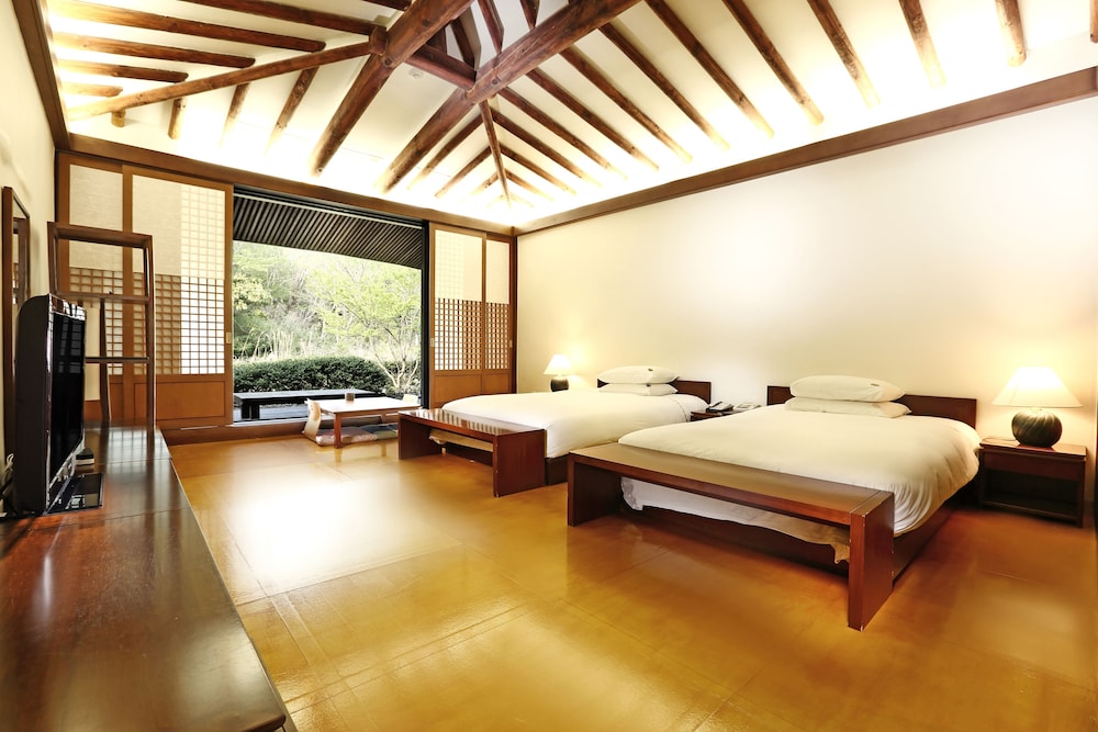 Podo Hotel 9/60
