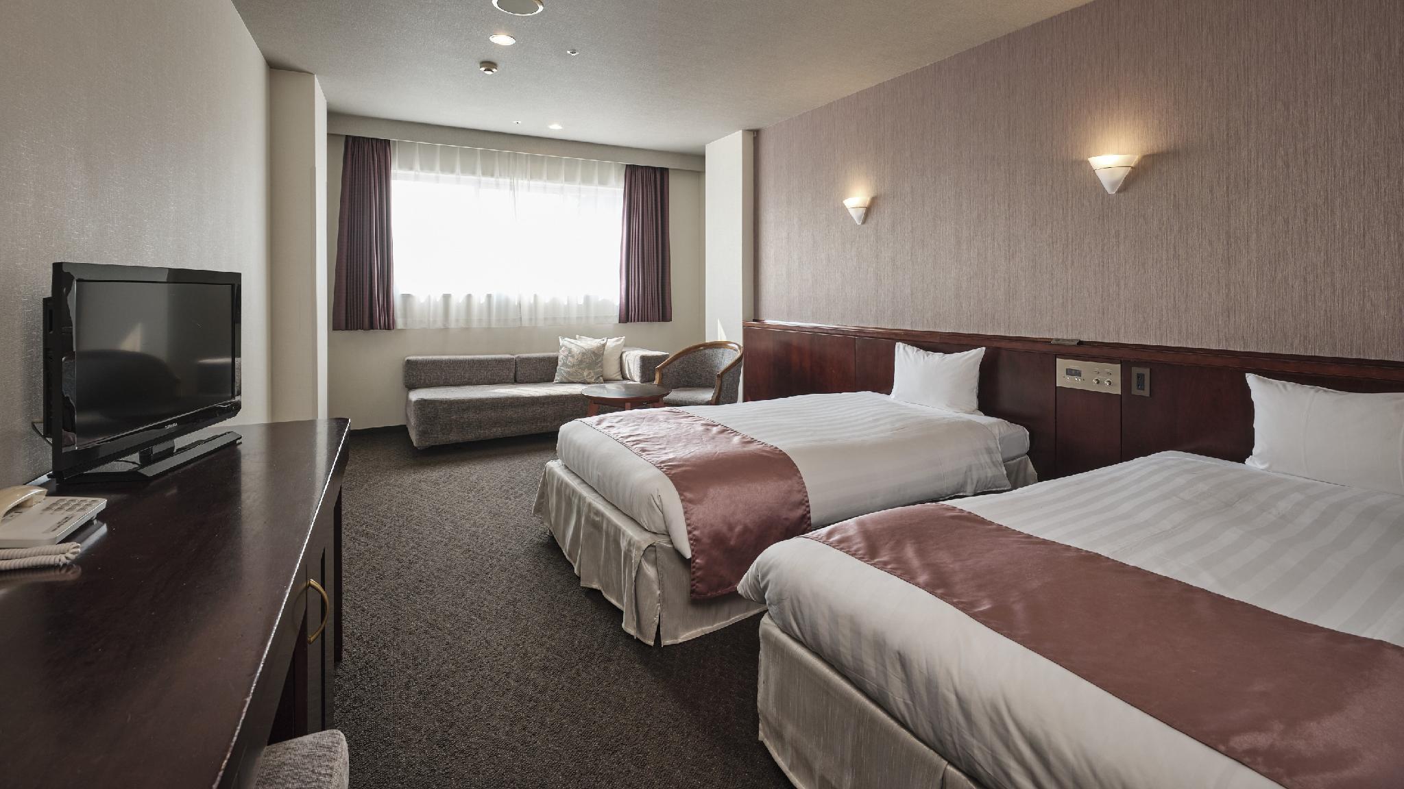 Standard, Twin Beds, Night View, Main Building