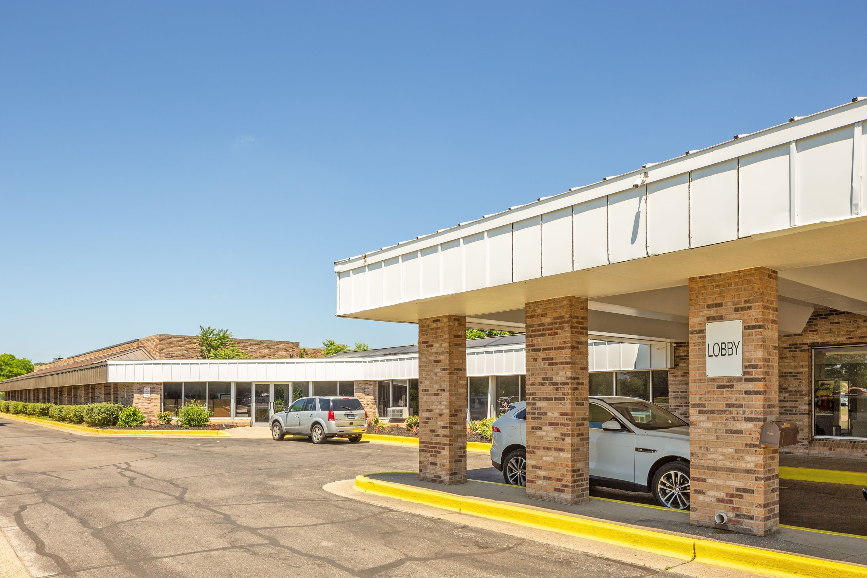 OYO Hotel Mona Lake Muskegon 32/36