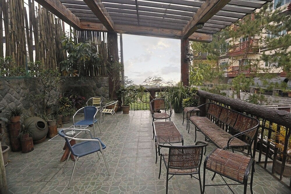 Ridgewood Hotel 44/55