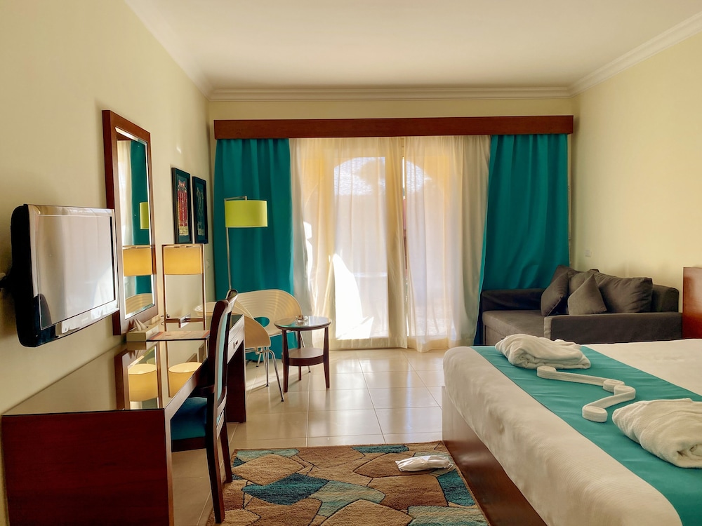 Nubian Village Hotel 27/70