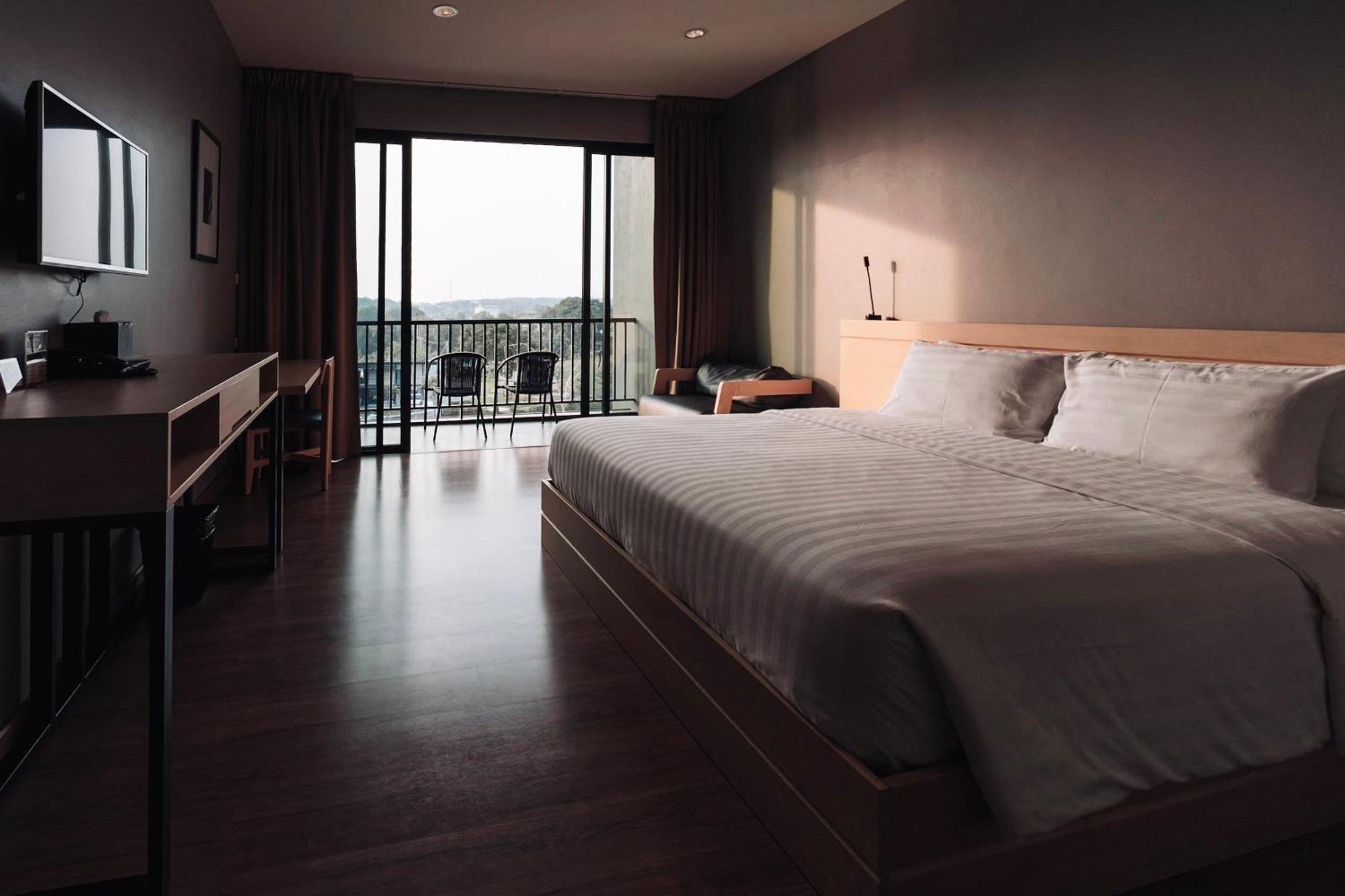 Riverawan Hotel 13/73