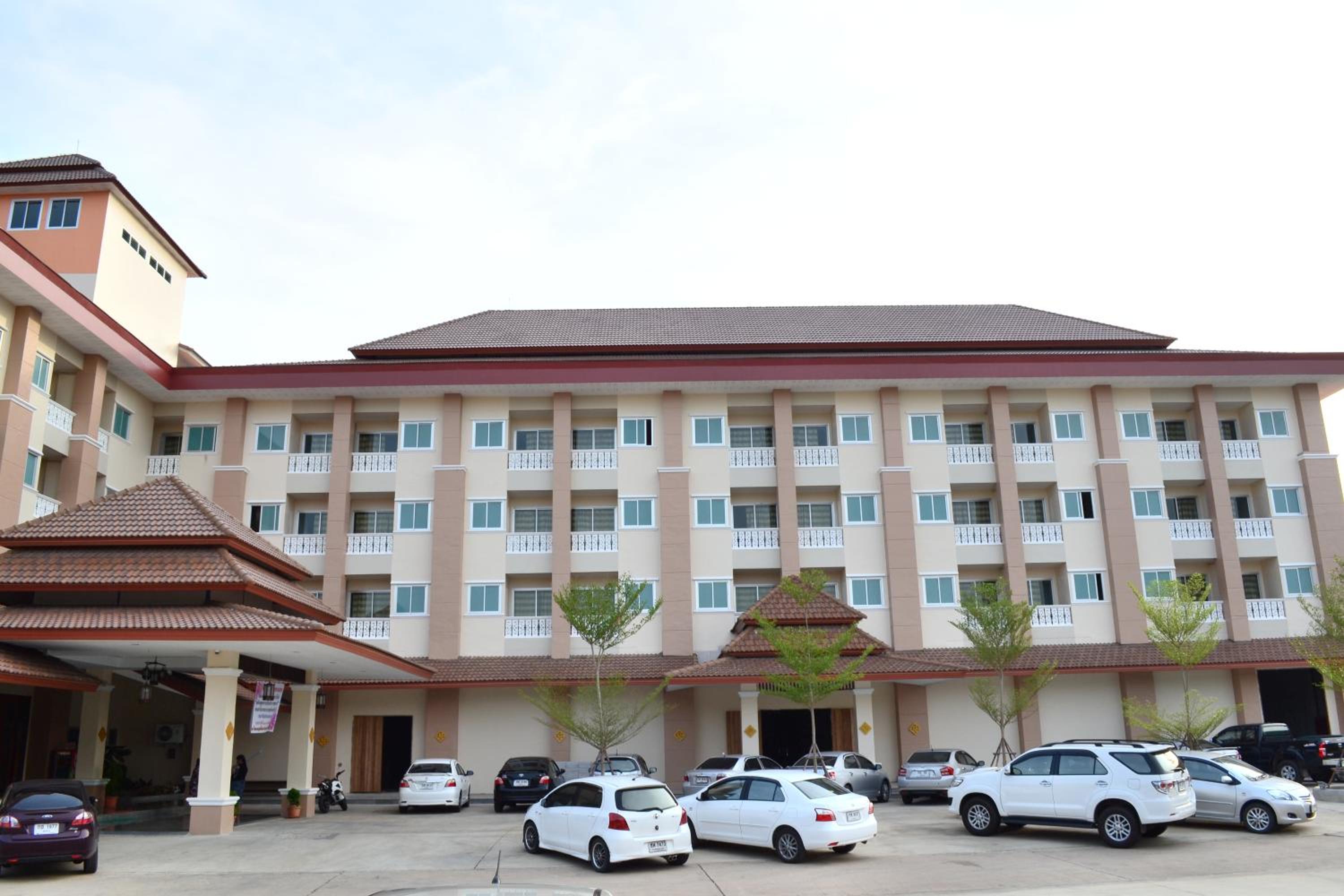 Butnamtong Hotel 28/32