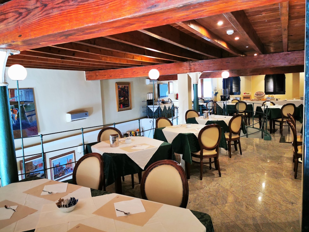 Hotel Hieracon 33/47