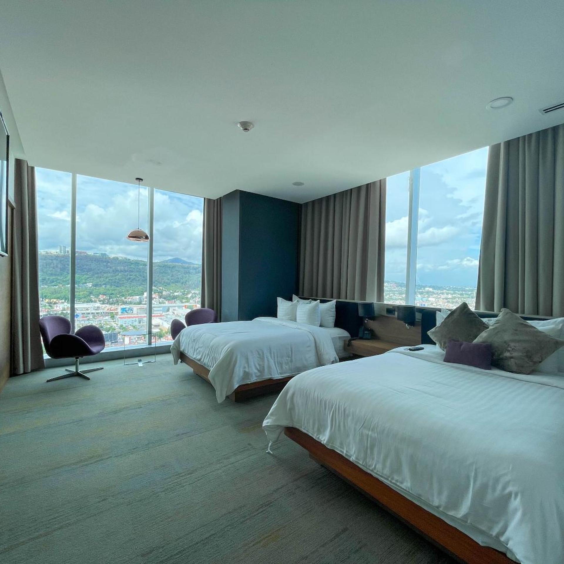 جناح سوبيريور، Hotel Belo Grand Morelia 3/10