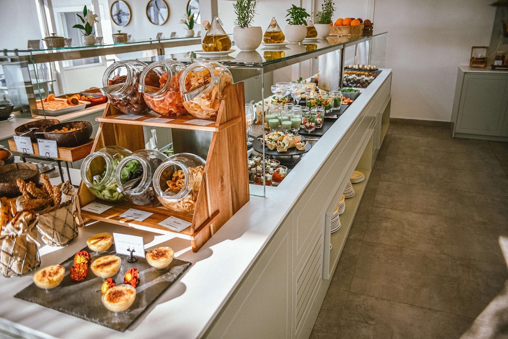 Acrotel Lily Ann Boutique Hotel 37/70