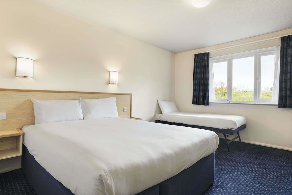 Days Inn by Wyndham Sutton Scotney North 15/29