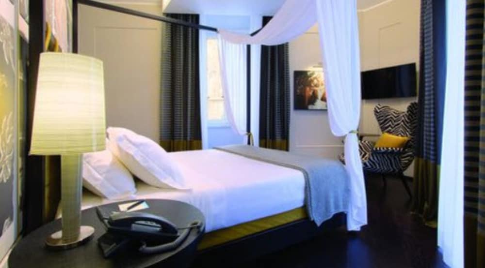 Stendhal Luxury Suites 16/39