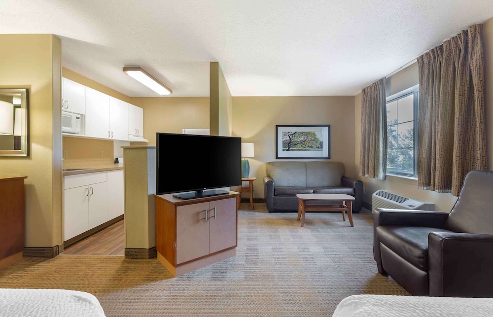 Extended Stay America - Hartford - Farmington 42/55