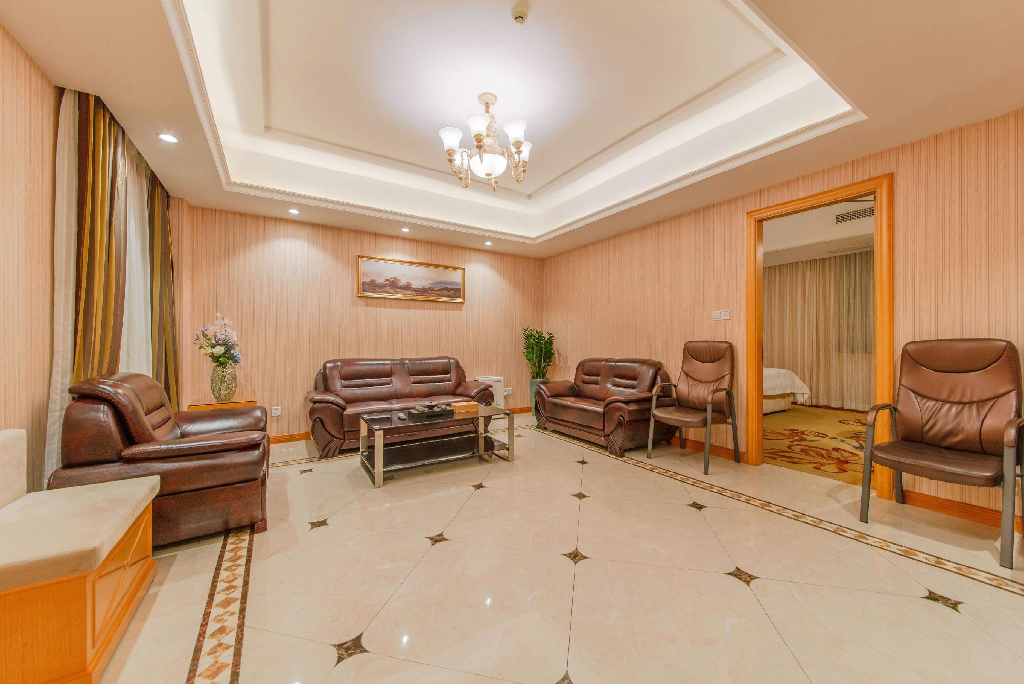 Vienna Hotel (Shenzhen Guanlan Renmin Road Heping) 32/37