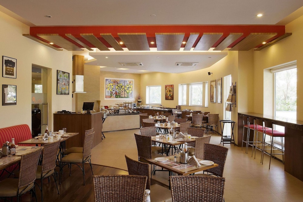 Lemon Tree Hotel Hinjawadi Pune 33/49